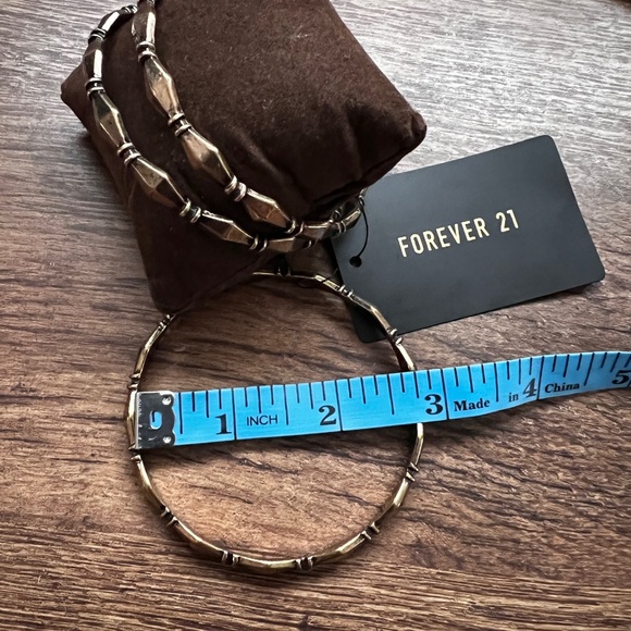 Forever 21 Set of (3) brass bangle bracelets - Picture 11 of 11